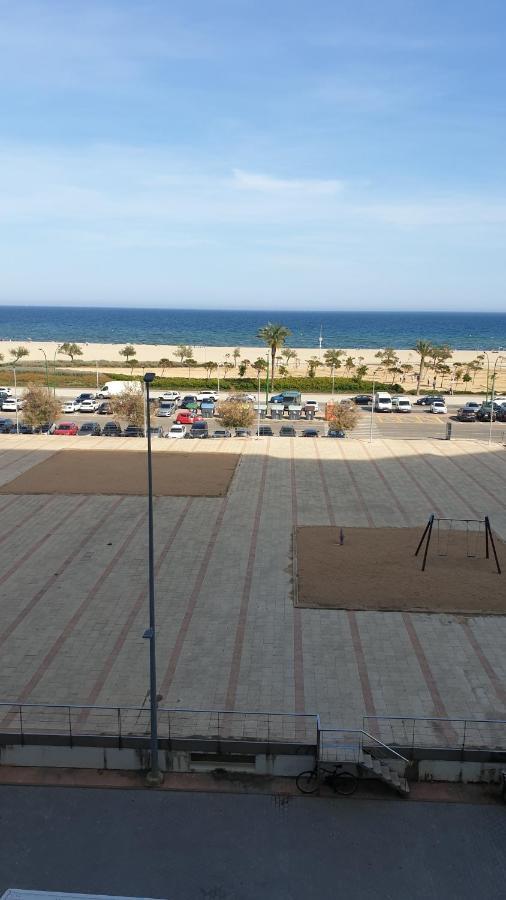 شقة إمبوريابرافا  في Les Vagues Au Balcon المظهر الخارجي الصورة