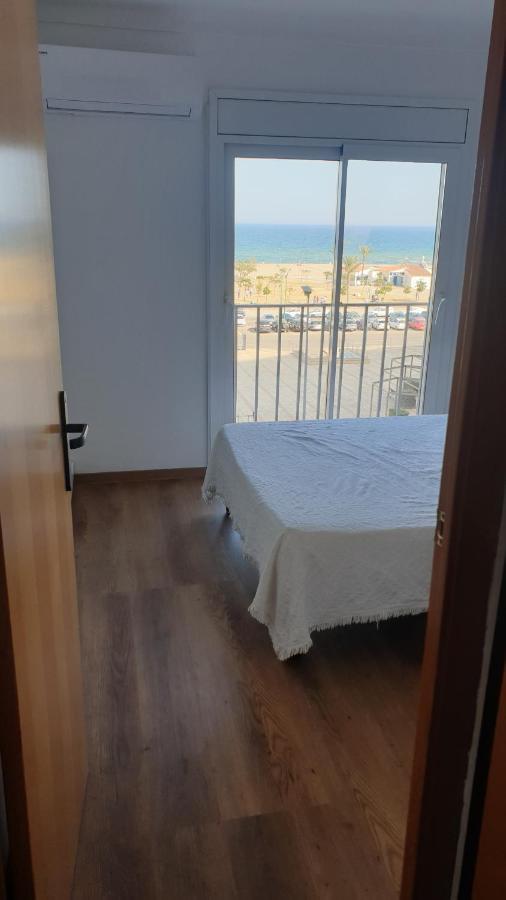 شقة إمبوريابرافا  في Les Vagues Au Balcon المظهر الخارجي الصورة